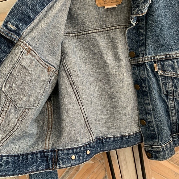 Levi’s vintage cropped acid wash denim jacket - Picture 4 of 12